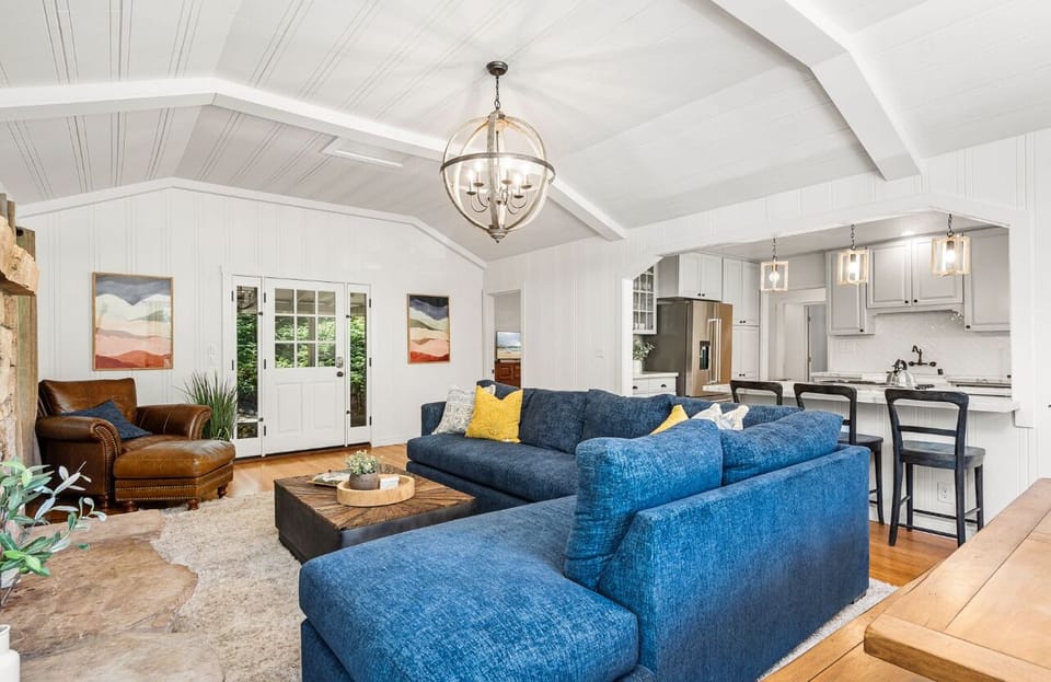 A perfect blend of comfort and space. 