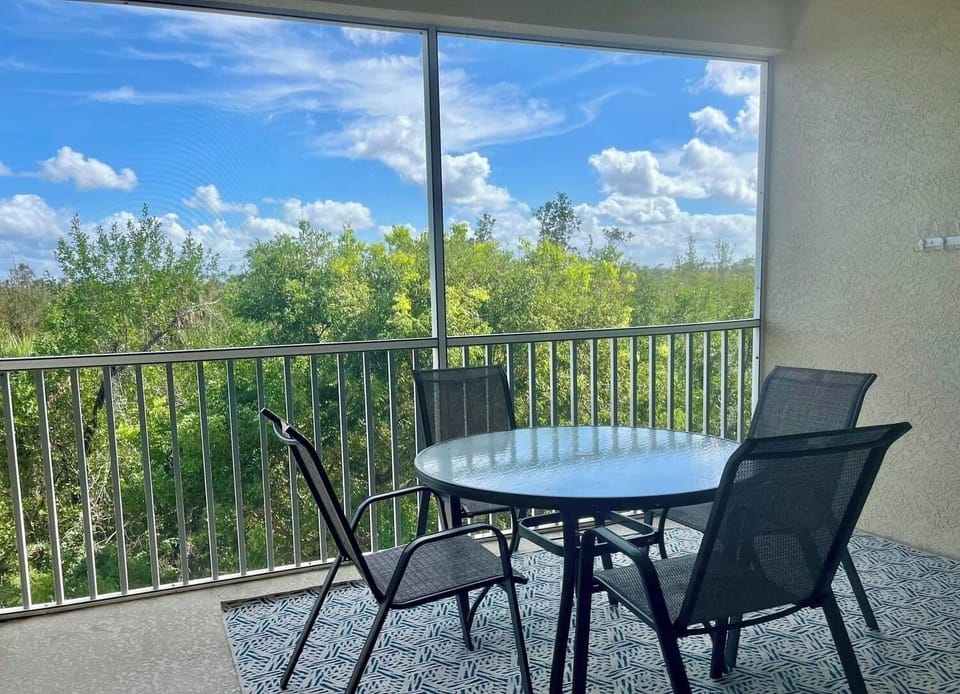 Lanai

