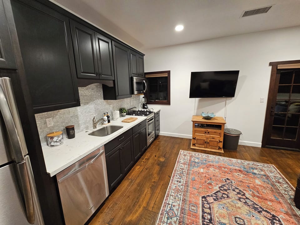 Full galley kitchen