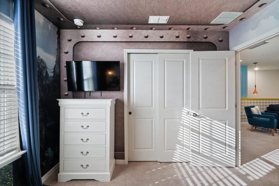 Twin/Double Bedroom 4 (Angle)