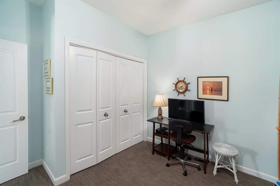 This Suite Also Features a Small Work Station Perfect for Those Can`t Miss Calls