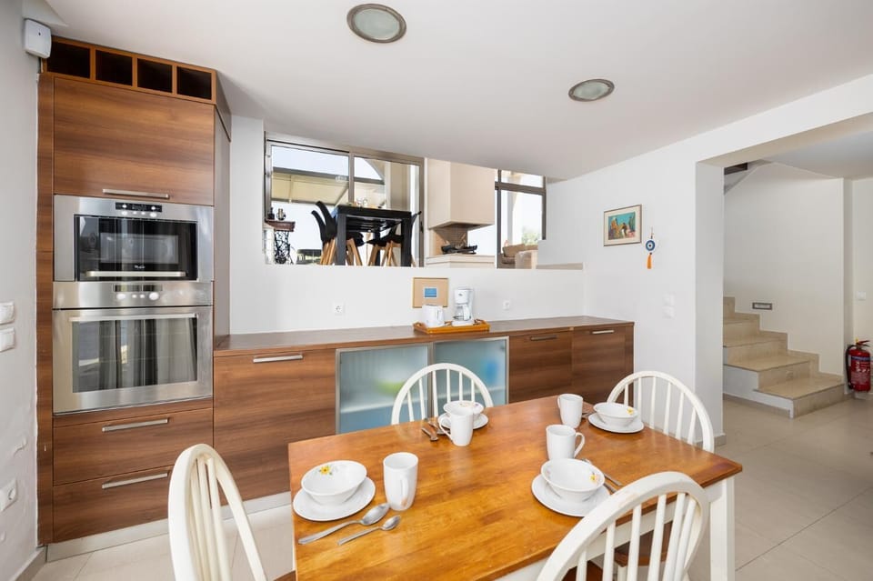 Equipped kitchen