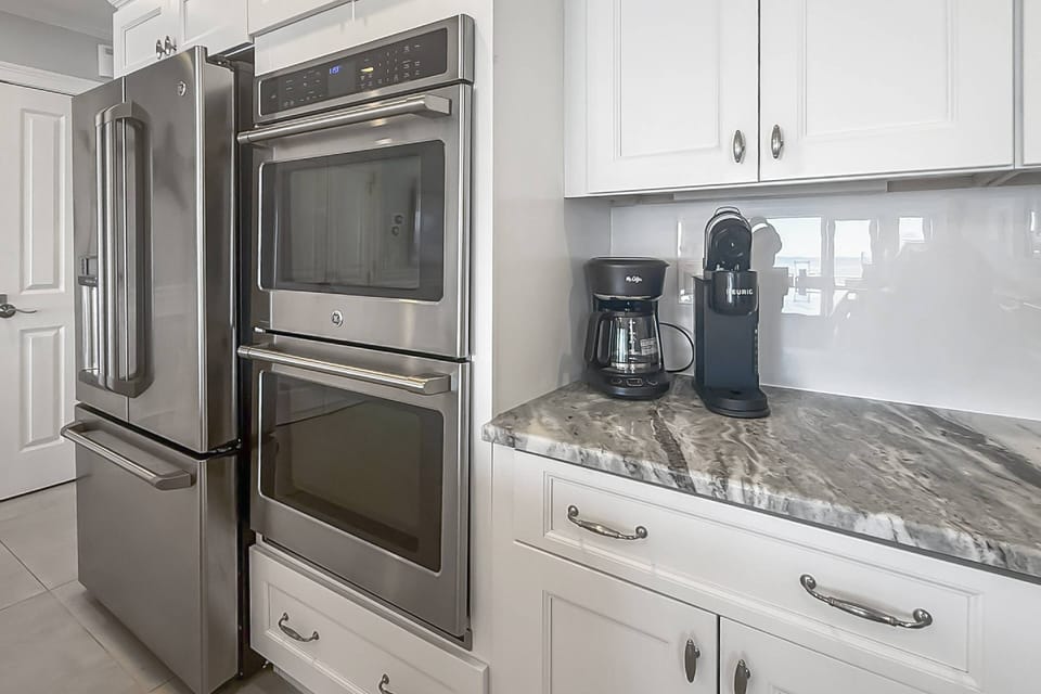 Coffee lovers rejoice! Choose between a Keurig or a 12 cup drip coffee maker to start your day.