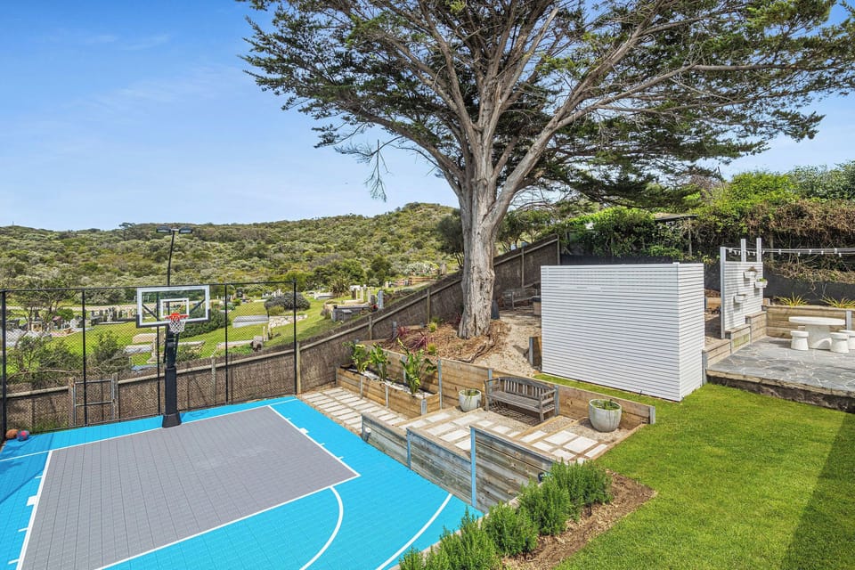 Sport court