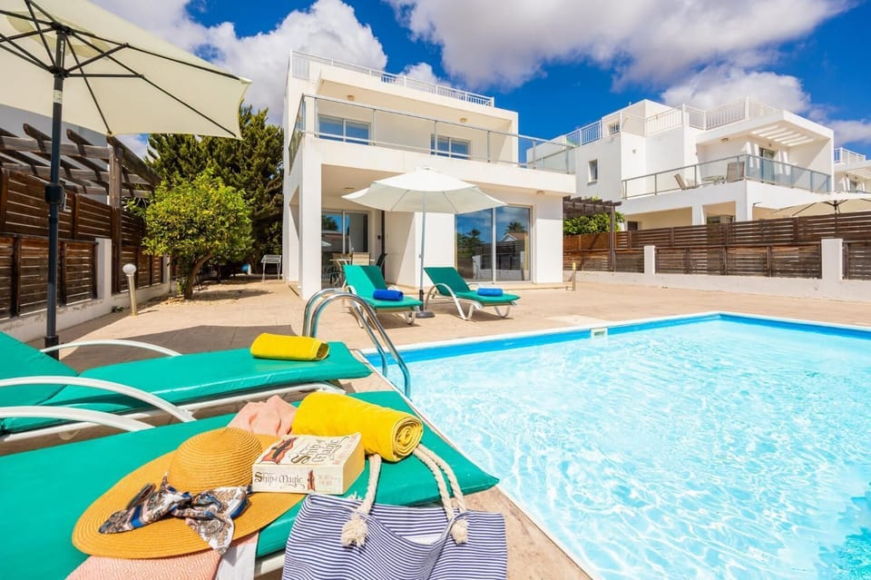 Beautiful villa with private pool and terrace