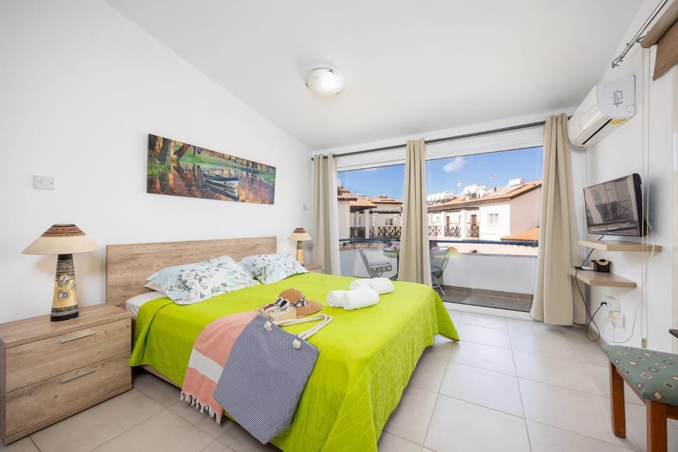 Studio apartment with double bed, dining area, kitchen, bathroom, A/C, WiFi internet, and satellite TV