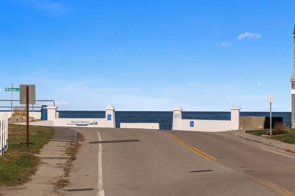 Entrance to Minot Beach is 400 feet from the property. 