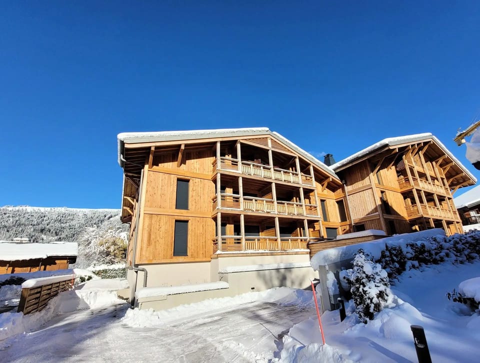 Le Genepi Residence - NINE APARTMENT 3 CHAMBRES - WOOD POWER Apartment in Les Gets