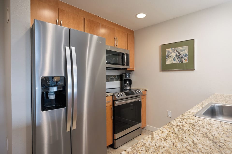 Fully Stocked Kitchen
