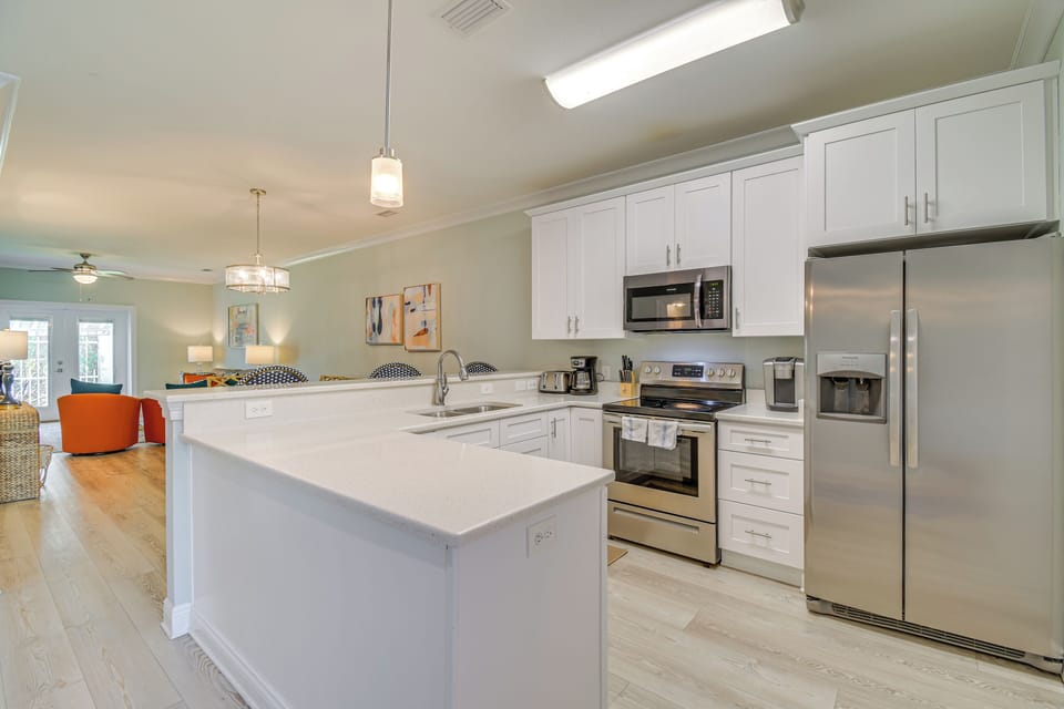 Kitchen | 1st Floor | Drip Coffee Pot & Keurig | Toaster