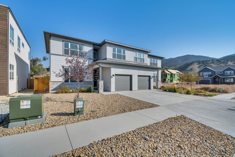 Exterior | Self Check-In | 1 Mi to Riverside Park & Rafting Rentals