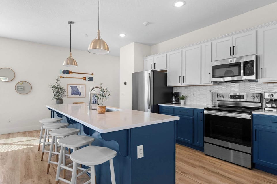 Stainless steel appliances give this kitchen a modern and clean feel