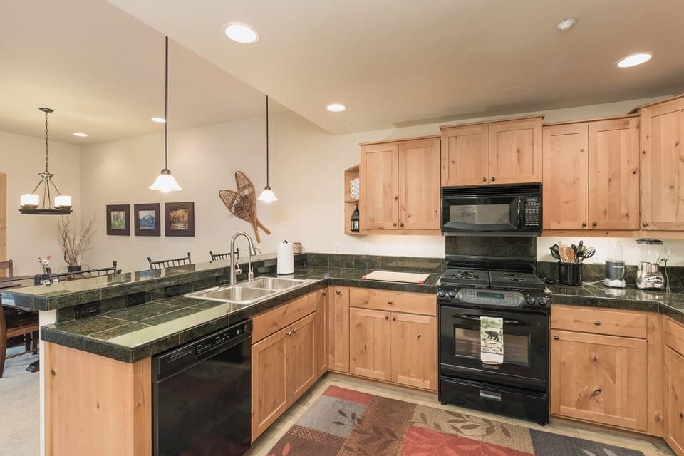 Fully Stocked kitchen