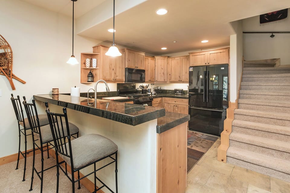 Fully Stocked kitchen