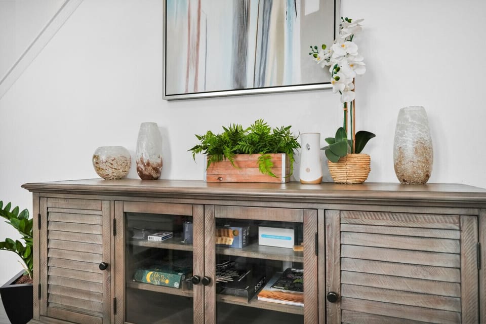 Bright, Spacious & Cozy — Your Home Away from Home!