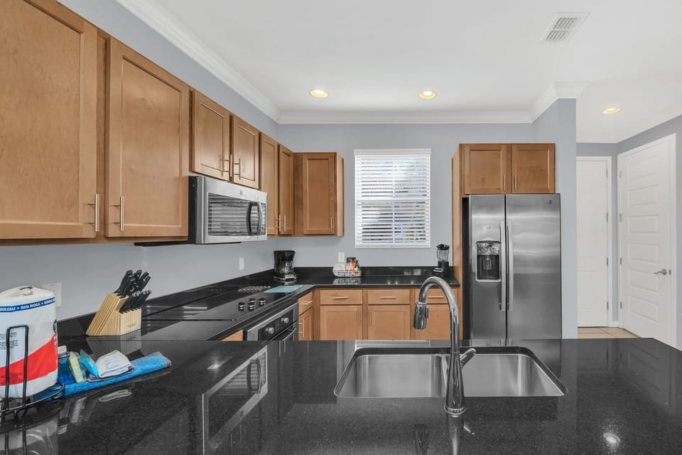 Plenty of room to prepare a meal for the whole family!