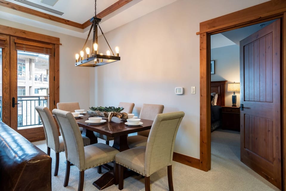 Our dining table can easily accommodate 6 guests. Enjoy the views!