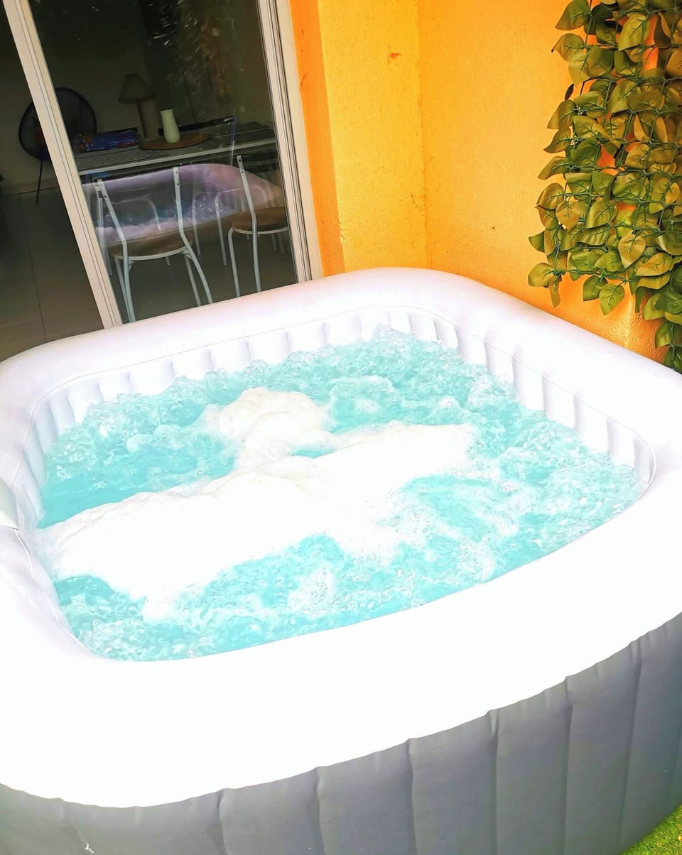 Indoor spa tub