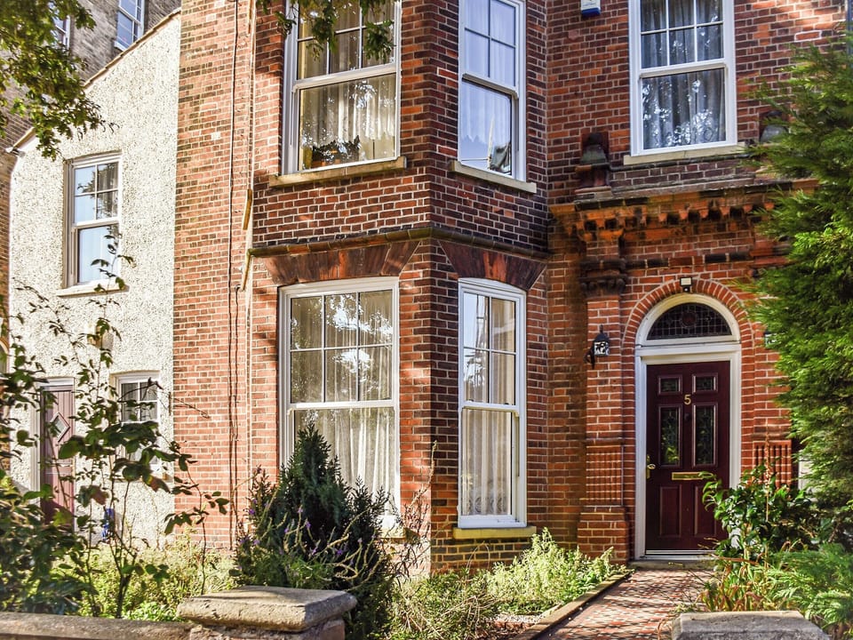 Exterior | Casa Carlotte House, Lowestoft