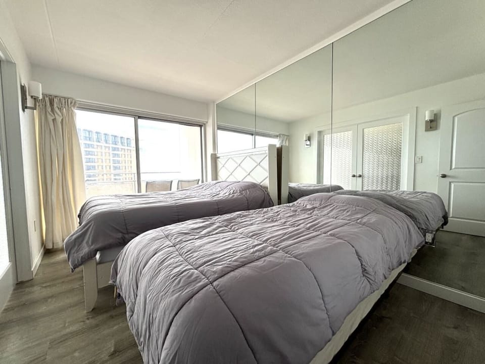 Second unit, 2nd bedroom