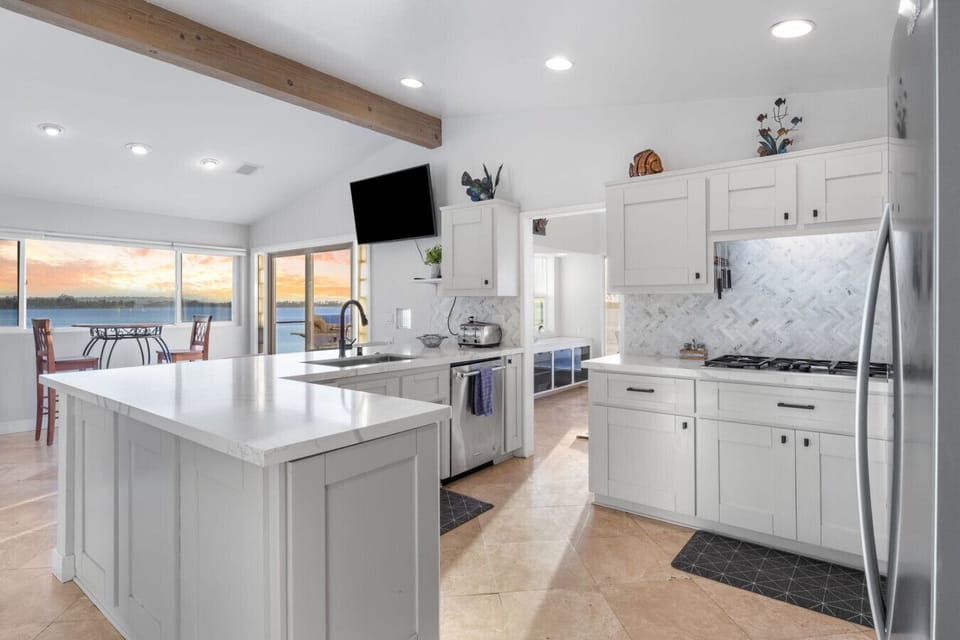 Open kitchen, fully stocked with everything you need.