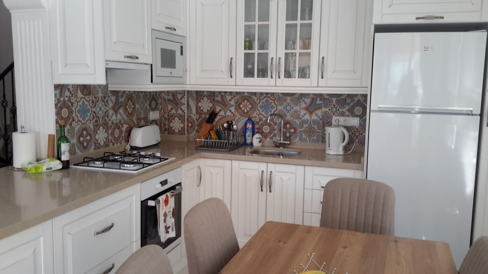 Upper Villa Kitchen