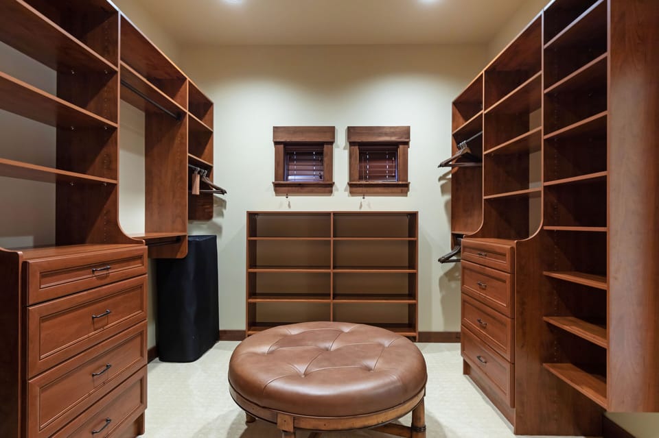 Walk-in Closet - Master