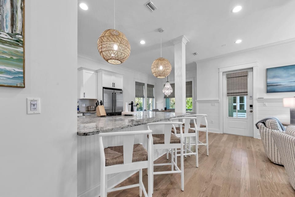 Eat-in bar seating