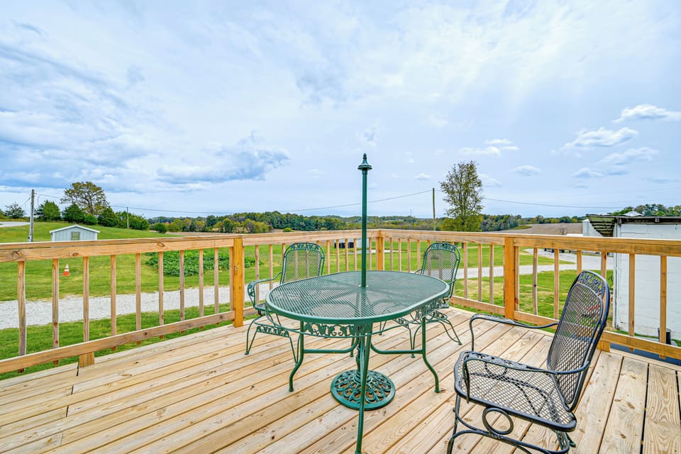 Campbellsville Vacation Rental | 3BR | 2BA | 1,700 Sq Ft | Step-Free Entry