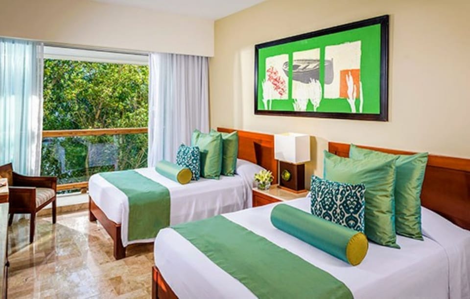 Bedroom that sleeps four