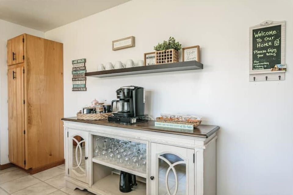 Wake up in the morning and grab your coffee at our tea & coffee bar!