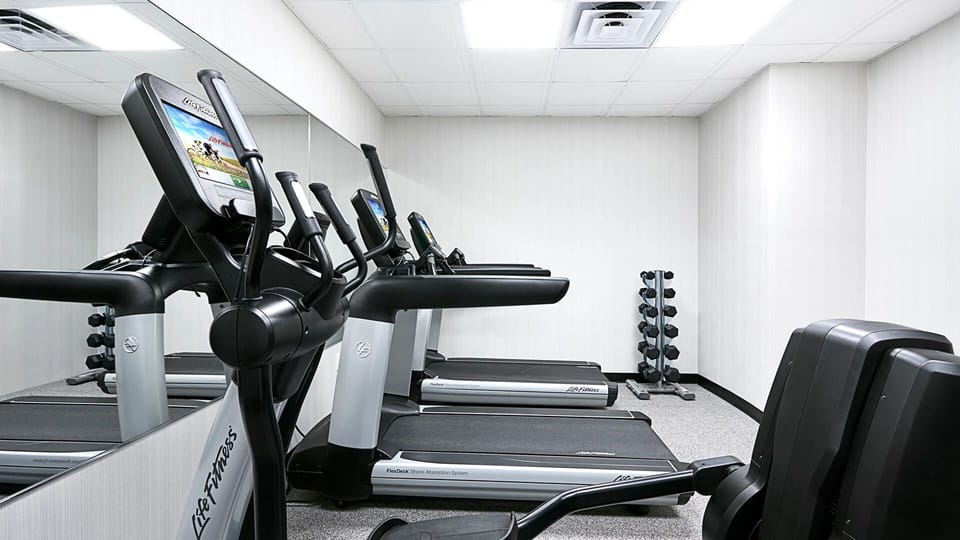 Recharge with a quick workout on modern cardio equipment.