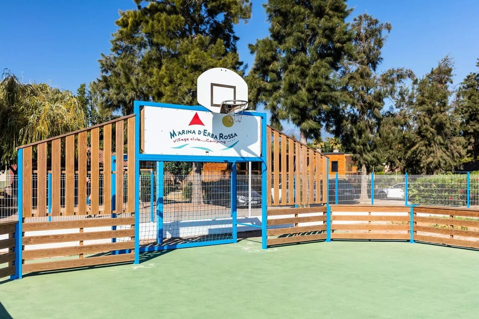 Sport court