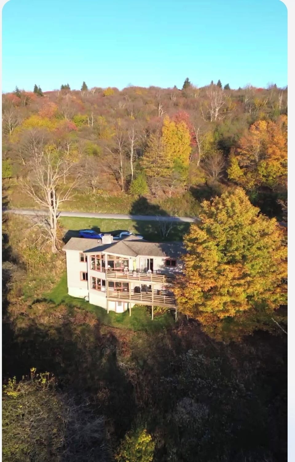 Short drive to Blackwater State park !
Inside Timberline Gated Community 