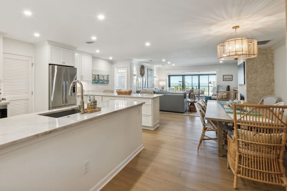 A Flood of Natural Light Welcomes You as You Enter