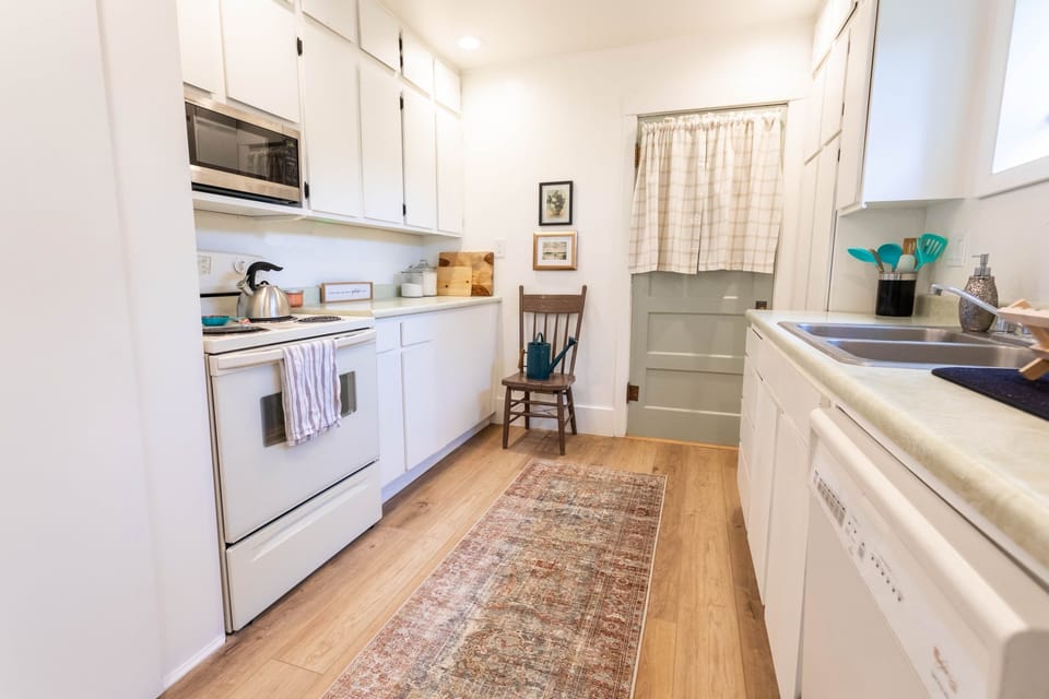 KITCHEN (2)