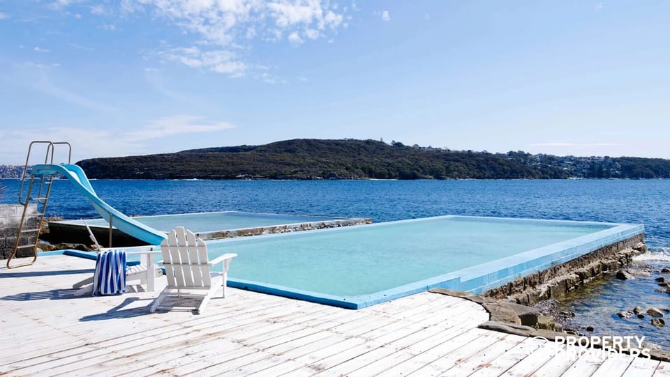 Harborside Pool