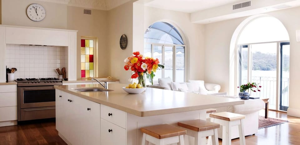 Large Functional Kitchen