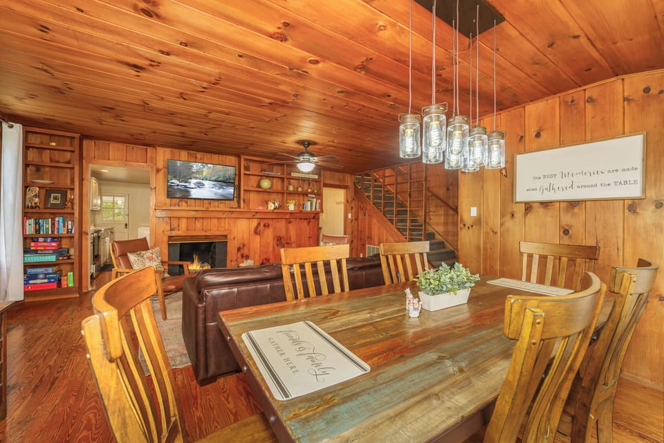 Living and Dining Area