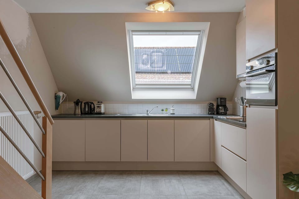 Fully equiped and neat kitchen