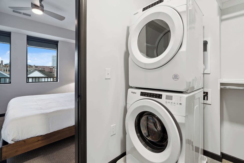 In Unit Washer/Dryer