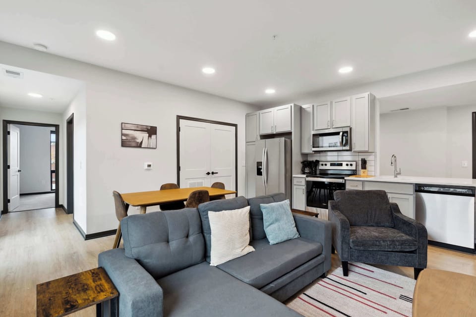 Living room and fully equipped kitchen