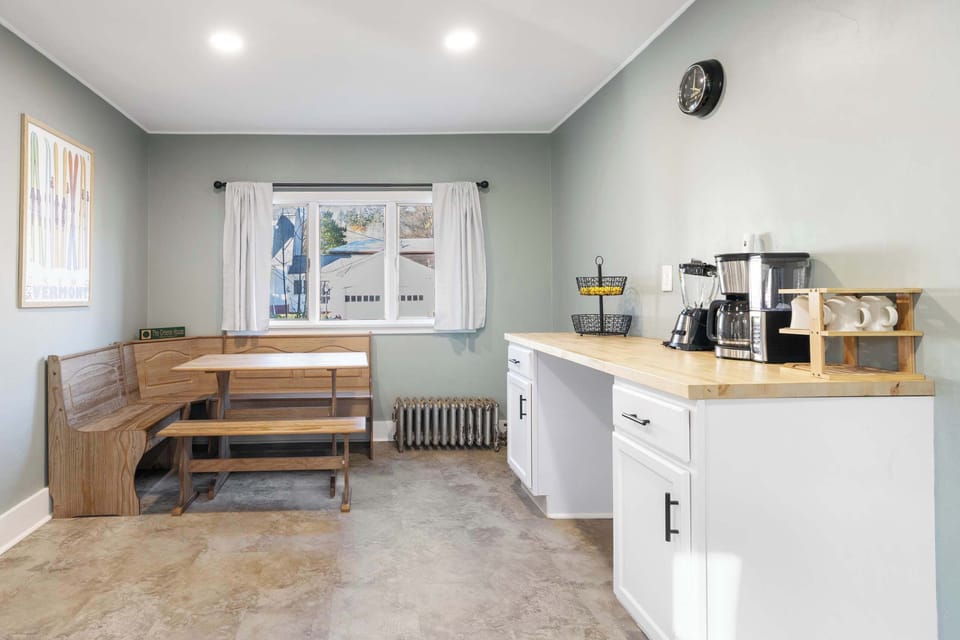 Kitchen Alternate 1
