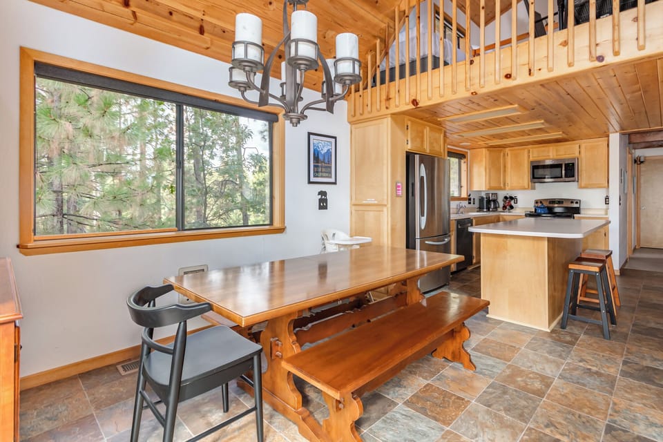 Dining Area 2