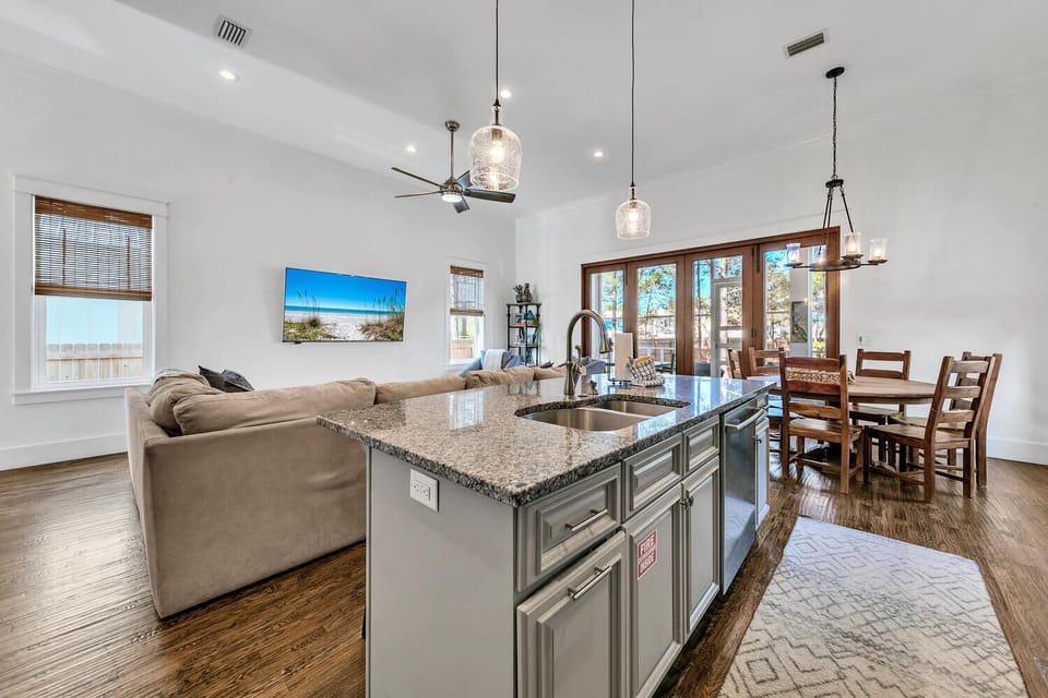 Kitchen to living room