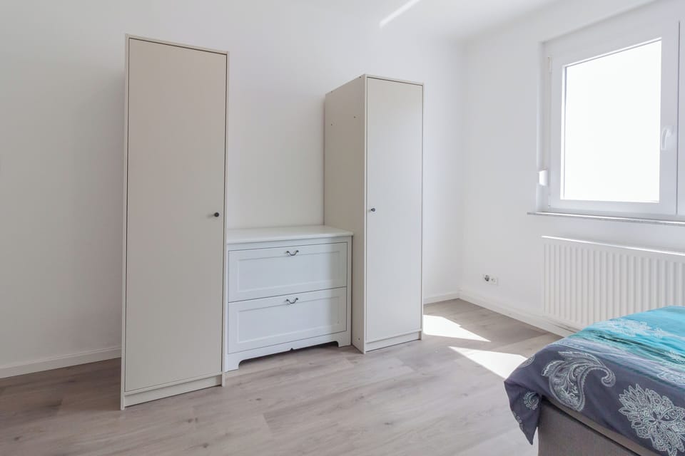 Bedroom 3 | 2 comfortable single beds with wardrobe (2)