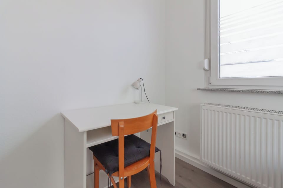 Bedroom 2 | The Desk