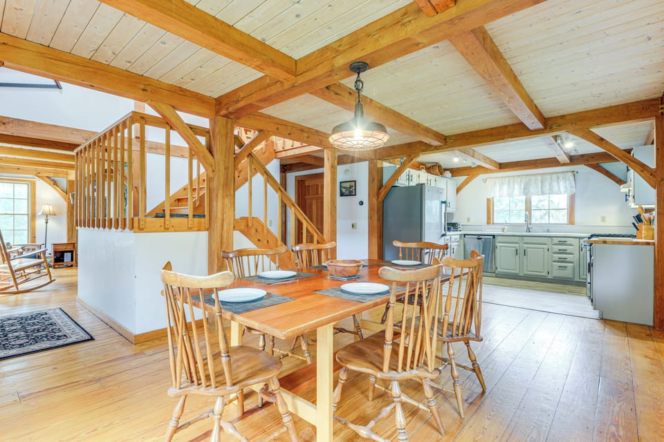 Dining Area | 1st Floor