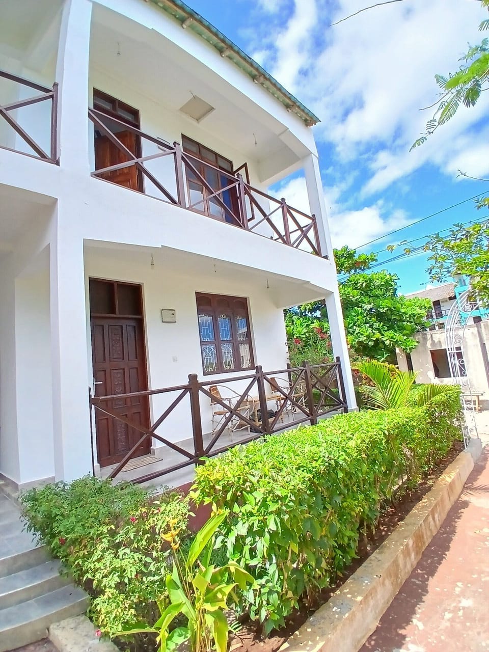 Exterior (1)