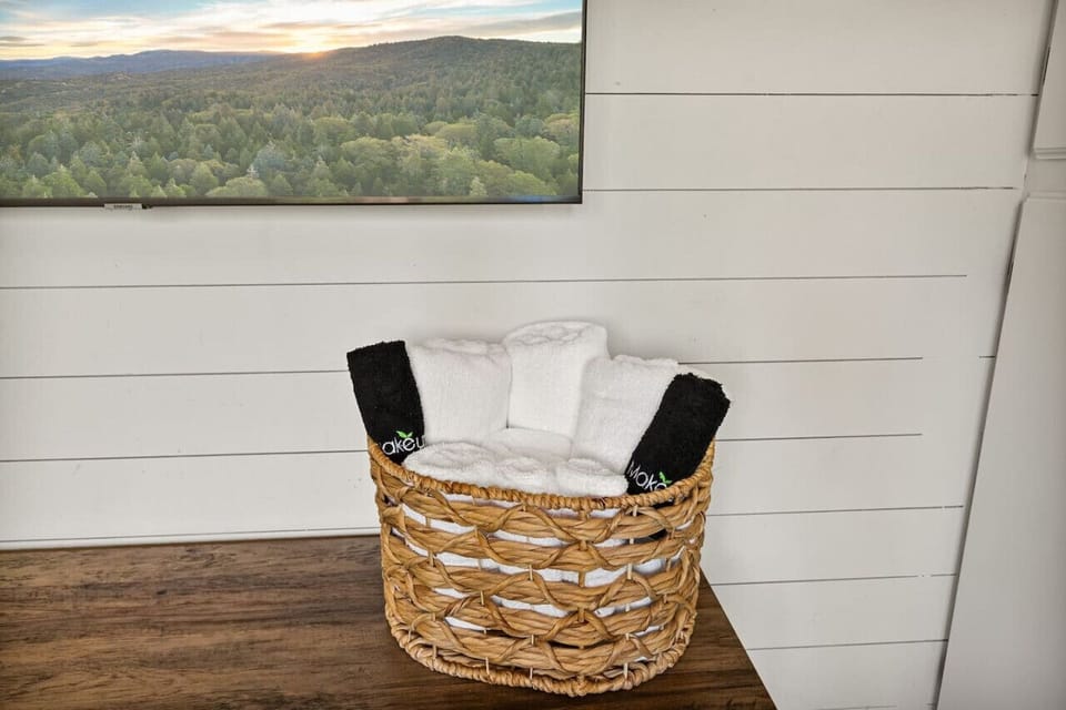 All linens provided for your stay.